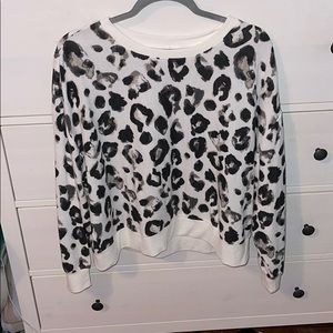 Black and White Cheetah print tee/sweater